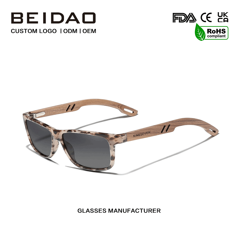 Lunettes de soleil dégradées anti-rayonnement à monture en noyer faites à la main